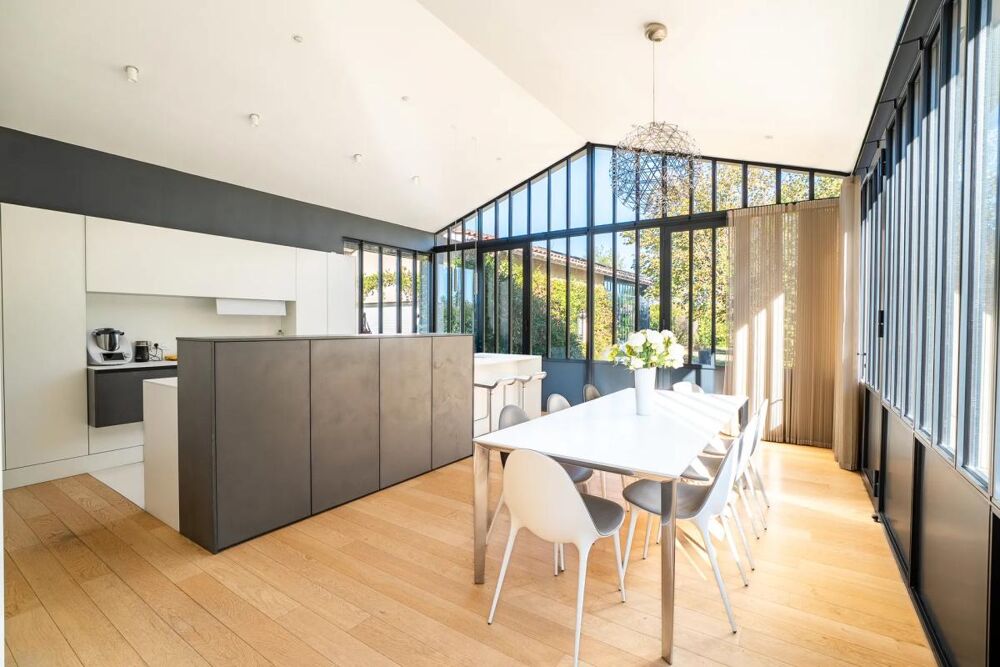 Maison de 9 pièces de 185 m² à Eysines