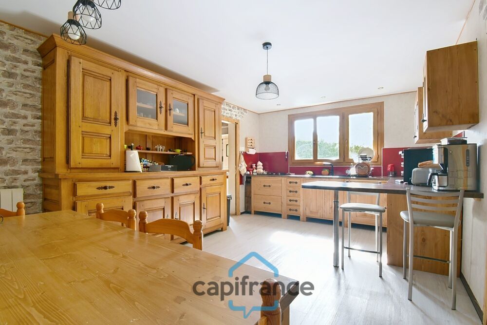 Vente Maison Maison DE PLAIN PIED à vendre  SAINT JEAN D'ANGELY (17) 5 pièces sur 800m² de terrain avec garage Saint jean d angely