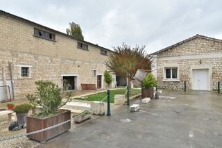  Immeuble � vendre 2500 m�