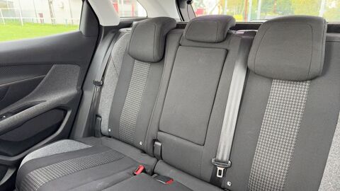 3008 II 1.6 BlueHDi 120 Active Business 2017 occasion 29430 Lanhouarneau