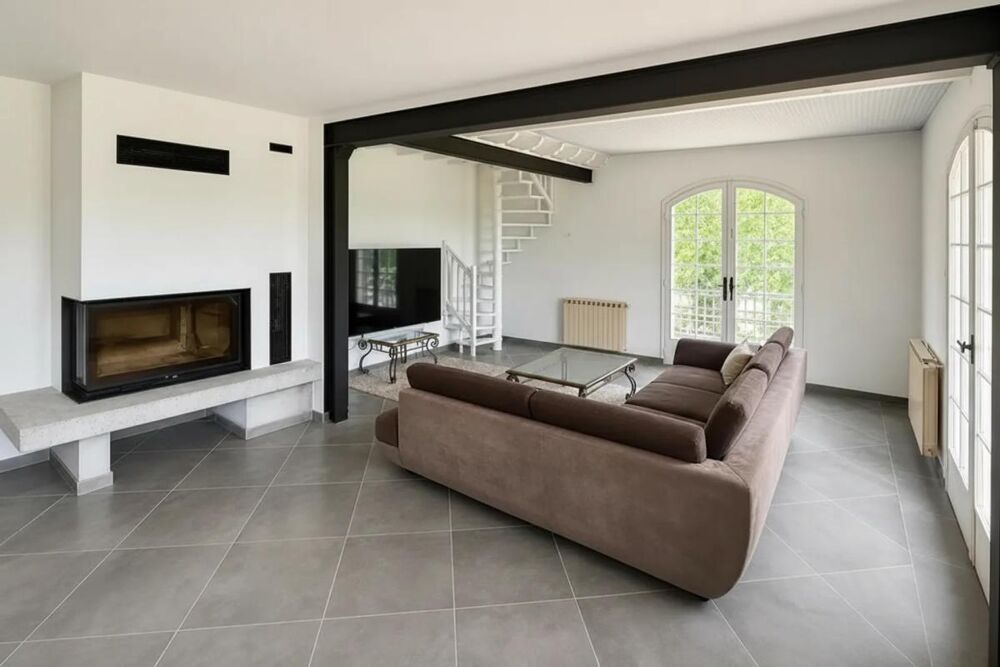 Vaste maison 7 pièces 214 m² à Ordonnac