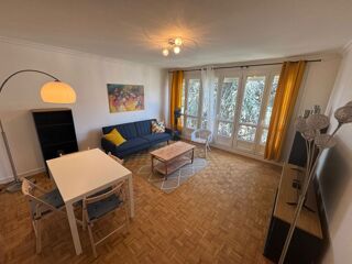  Appartement à louer 4 pièces 92 m²