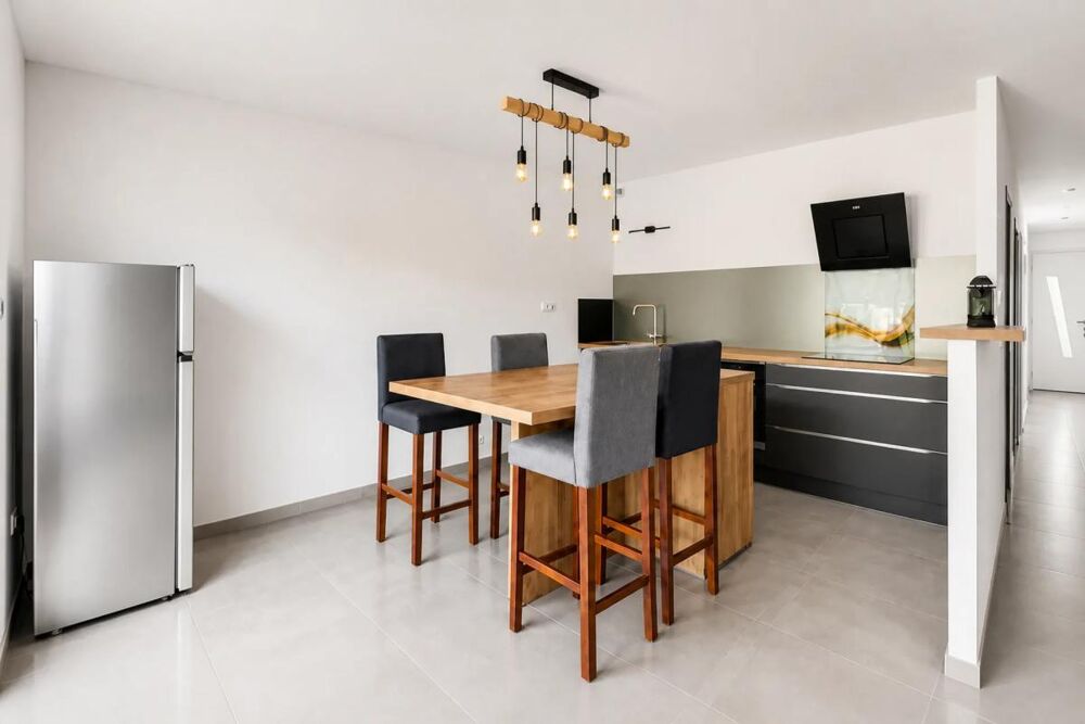 Vente Maison Maison de 4 pièces de 98 m² à Sainte-Soulle Sainte soulle