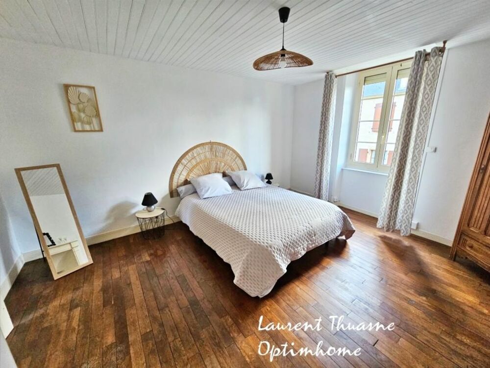 Maison 5 pièces 3 chambres 136 m² avec garage