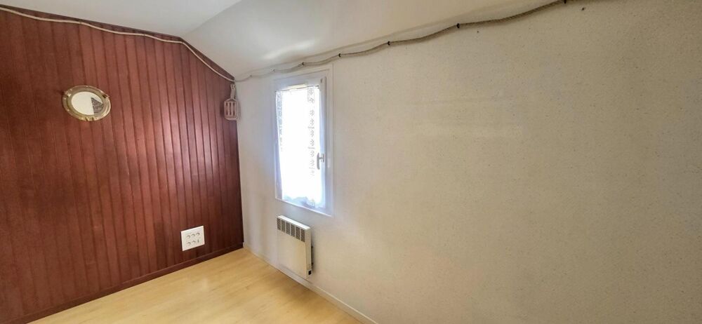 LE HOULME : Maison de Ville rénovée de 75 m² avec 3 CH, Terrasse et bâtiment annexe - Prix attractif !
