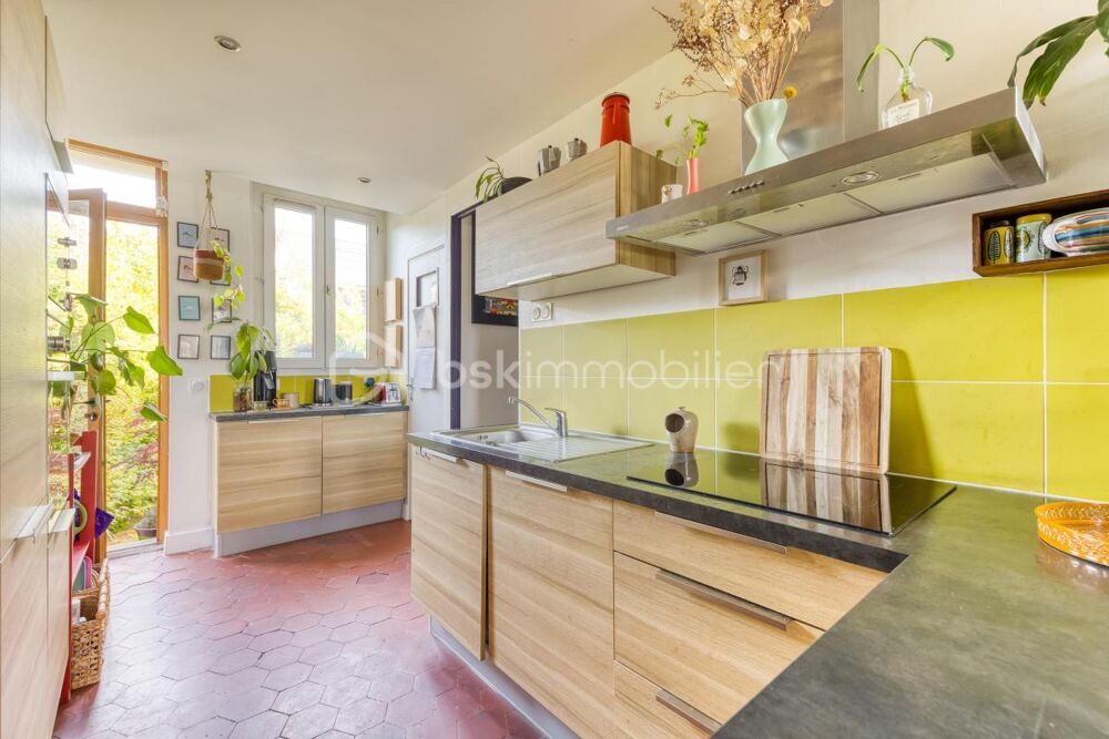 Vente Propriété/Château Maison 3 pièces 70 m² avec jardin et cave – Champs-sur-Marne centre historique Champs sur marne
