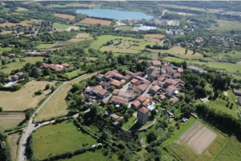 Montagny (69), exceptionnel... appartement (4 chambres), de 102 m2 avec jardin