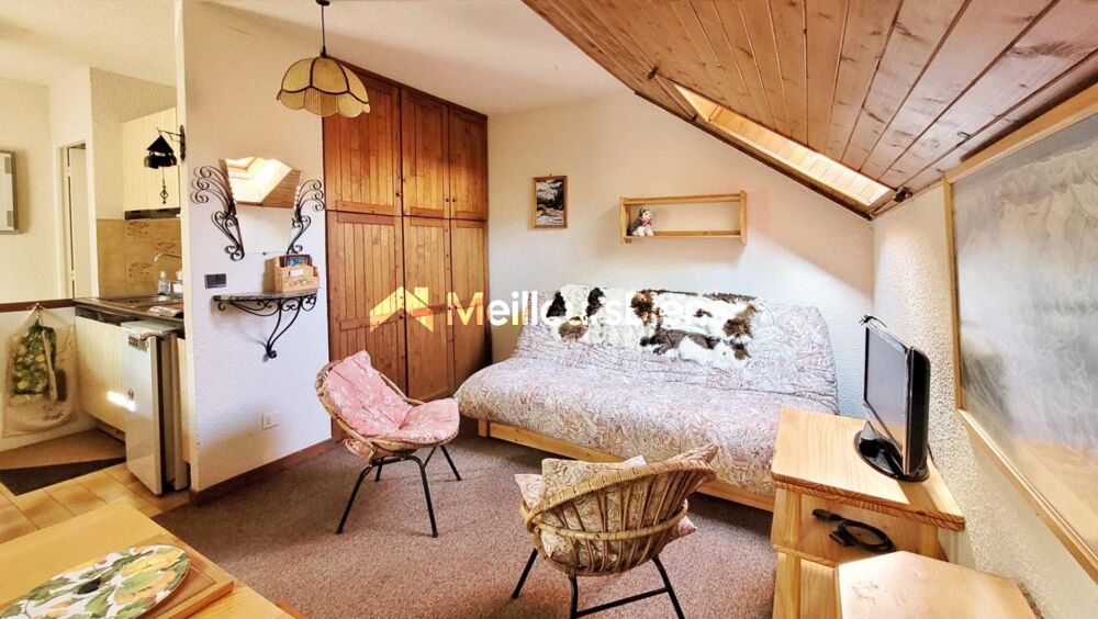 Vente Appartement Studio aux Orres 20 m² avec balcon, cave et casier à skis Les orres