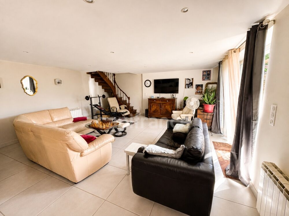 Vente Maison Ancien corps de ferme rénové – 3 chambres – Plein sud – Fort potentiel d'agrandissement Cognac