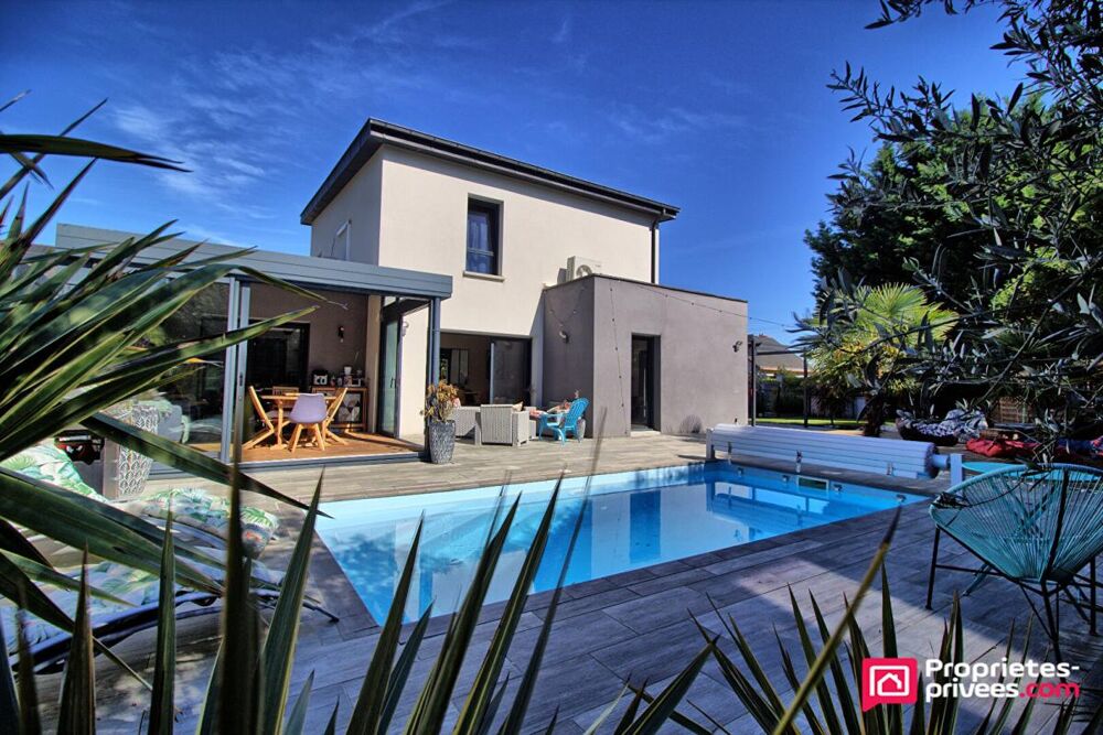 Maison Loire Authion contemporaine 8 pièces 220 m2 piscine