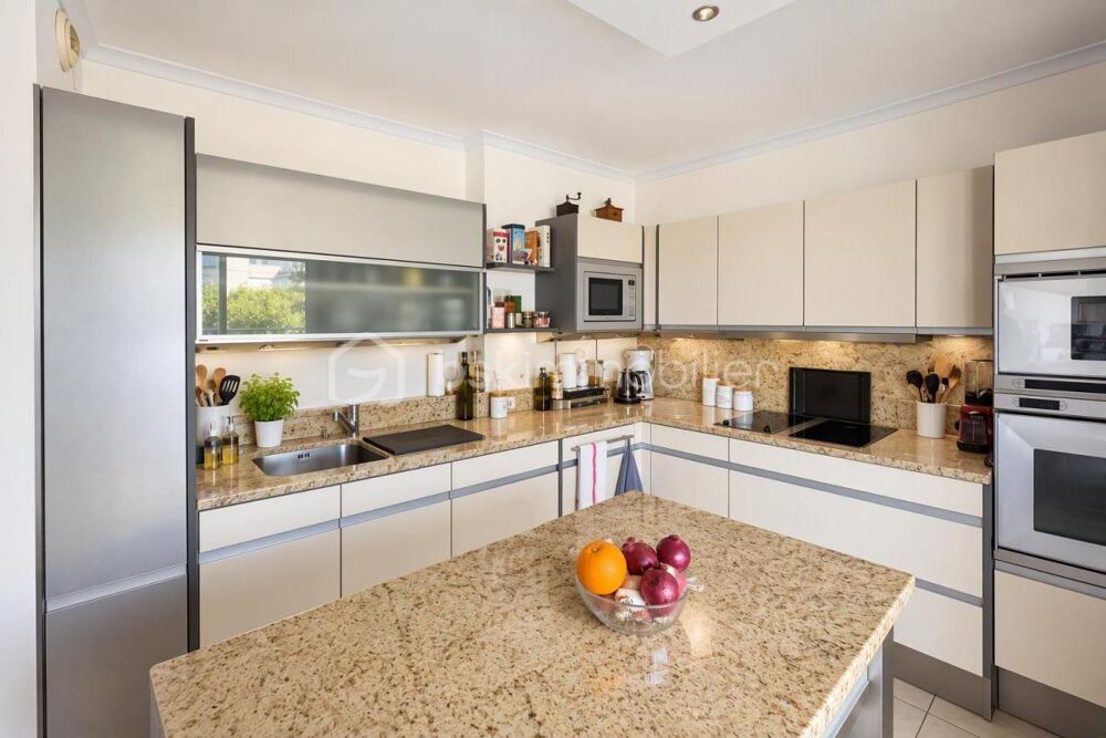 Vente Appartement Appartement T5 de 133 m² avec terrasse de 43 m² et 2 box Montpellier