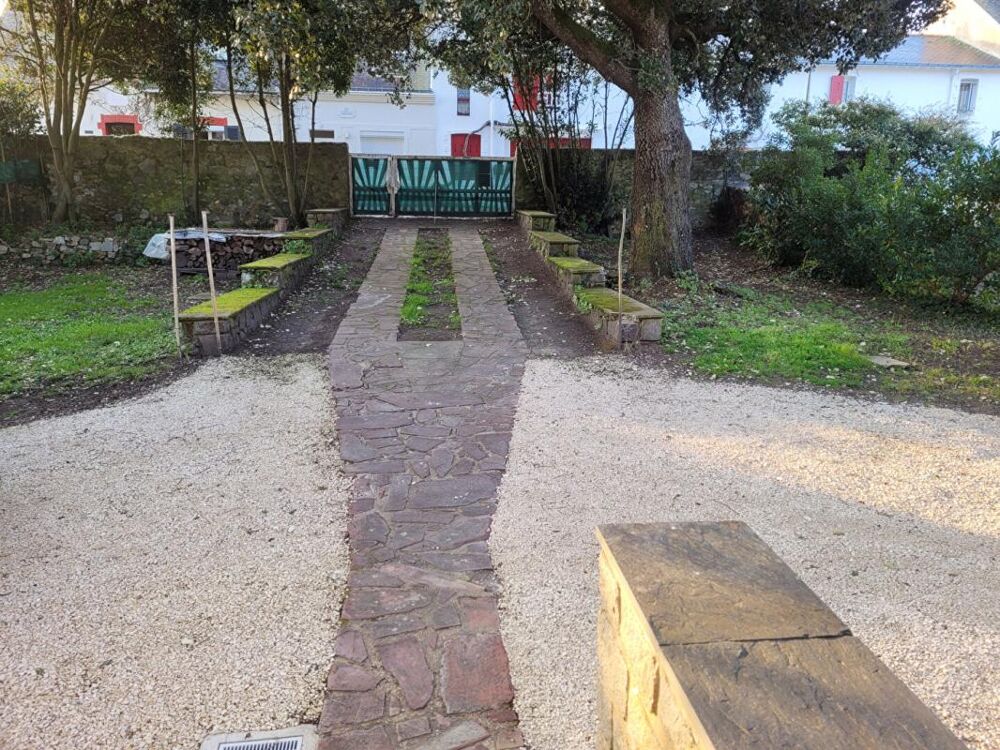Maison individuelle intégralement rénovée à deux pas de la mer et de la gare TGV