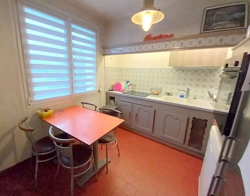 Maison 7 pièces avec terrasse et jardin - à 5' du centre-ville de Laval (53)