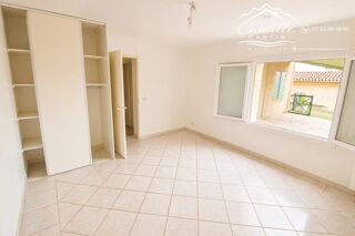  Immeuble à vendre 15 + pièces 308 m²