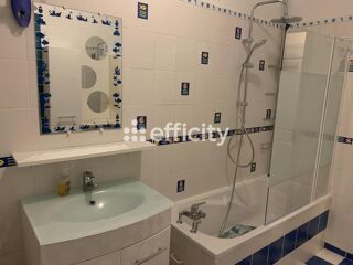  Immeuble � vendre 215 m�