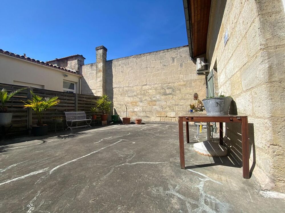 à vendre  Appartement Bordeaux (33300)