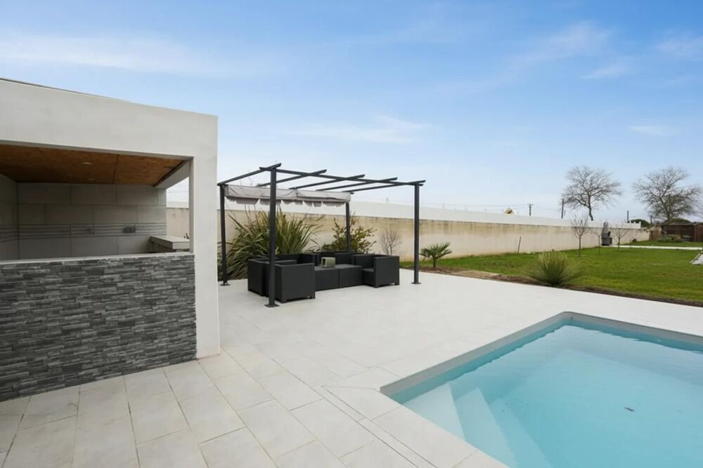 Maison 6 pièces 158 m² · à Pezens · 158 m² · 335 000 €