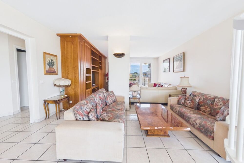 Appartement 4 pièces 152 m² · à Ambilly · 152 m² · 750 000 €