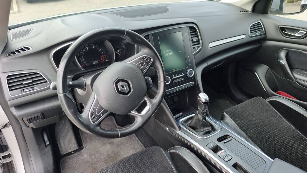 M&eacute;gane 1.2 TCe 130 Intens 2 - 5 places Entretien constructeur 2016 occasion 83000 Toulon
