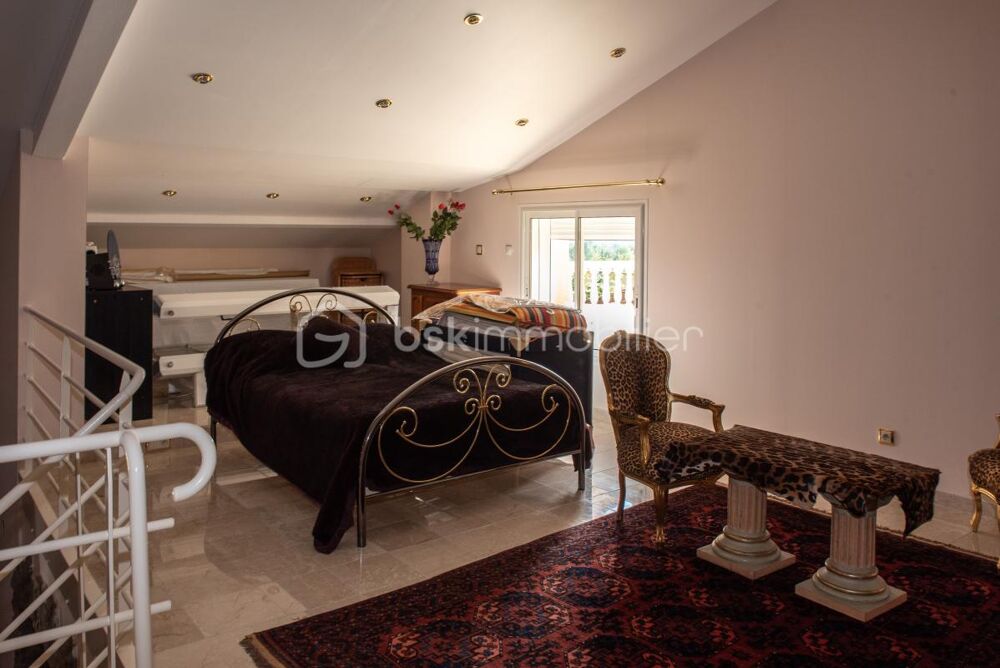 � vendre  Propri�t�/ch�teau Aubenas (07200)