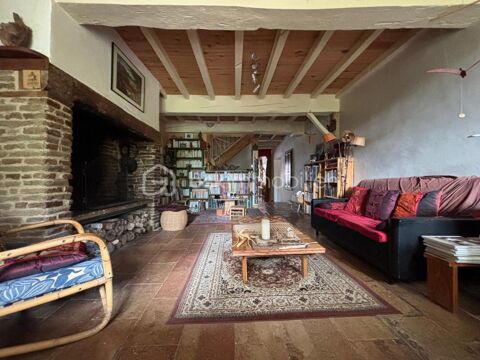   MAISON DE VILLE AVEC JARDIN CENTRE VILLE Maison - 7 pi�ce(s) - 250 m�