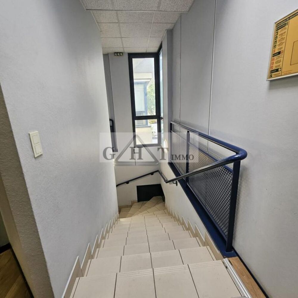   IMMEUBLE DE BUREAUX A VENDRE 290m2 CRETEIL EUROPARC Creteil