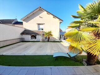  Maison � vendre 12 pi�ces 270 m�