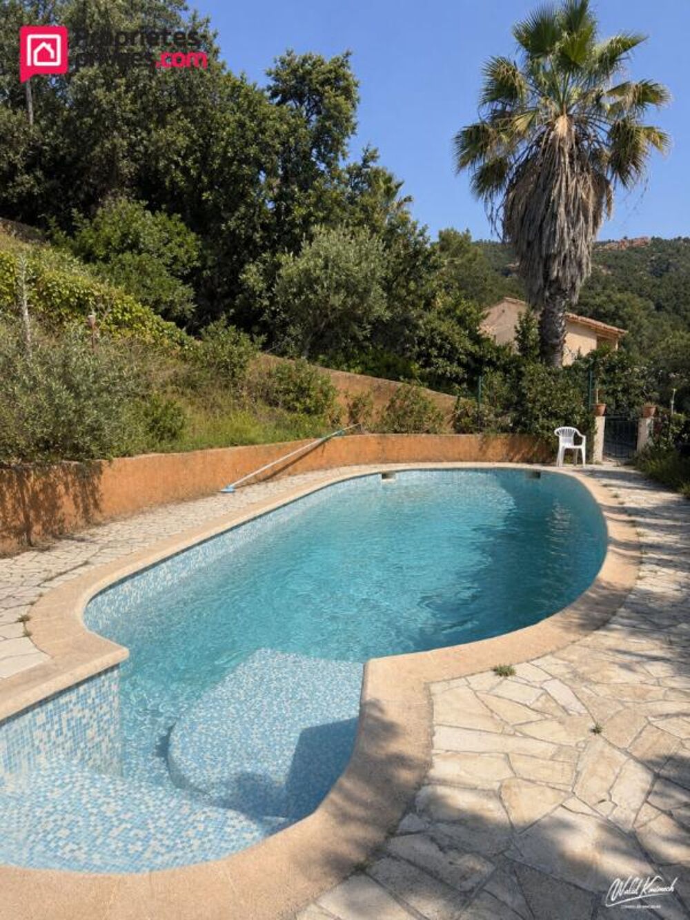 Maison à Anthéor avec vue mer, piscine et deux logements indépendants