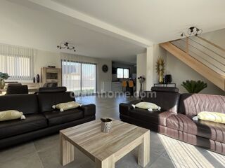  Maison à vendre 6 pièces 197 m²