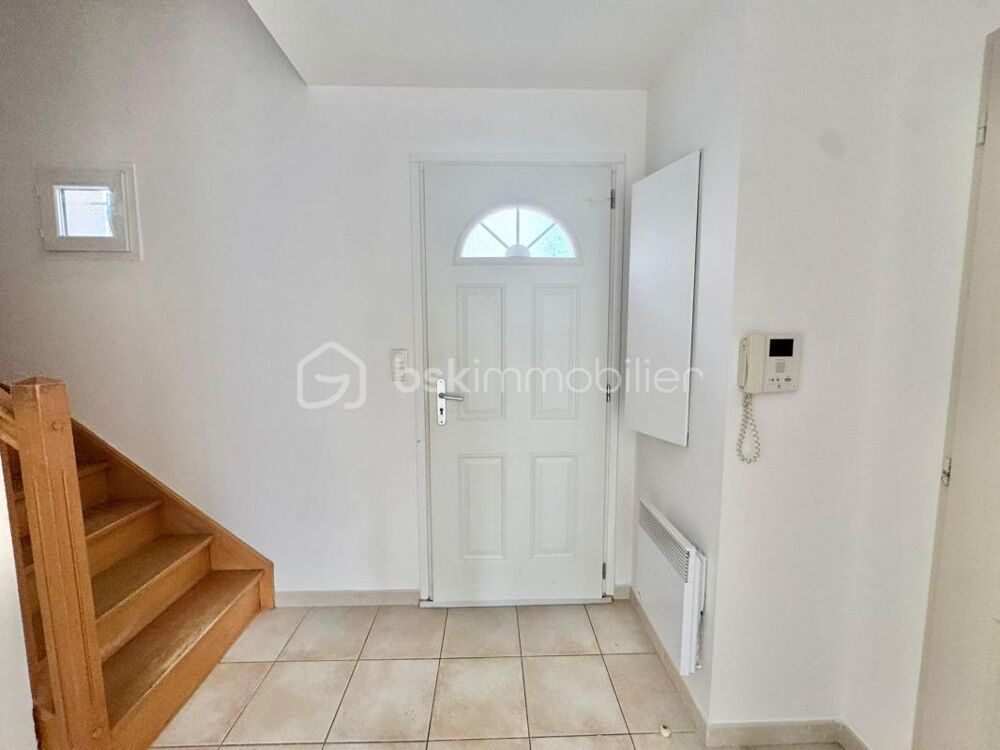 Villa T5  4 chambres  Résidence sécurisée à Cers