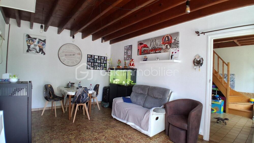 MAISON DE 71M² +(BUANDERIE DE 30M²+DEPENDANCE DE 70M² AVEC POSSIBILITE D'AMENAGEMENT). TERRAIN 703M²