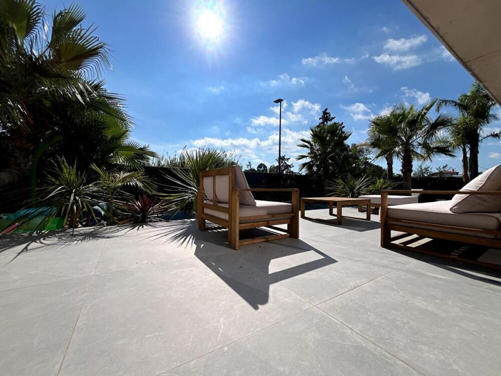 Vente Maison Incroyable villa de prestige contemporaine de 150 m2  sur un terrain 3 faces avec piscine sans vis-à-vis  dans un secteur prisé Saint cyprien