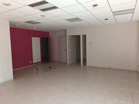   CHAROLLES - Local Commercial 