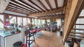  Immeuble à vendre 7 pièces 166 m²