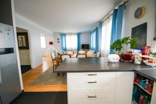  Maison  vendre 8 pices 150 m