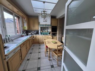  Maison � vendre 9 pi�ces 694 m�