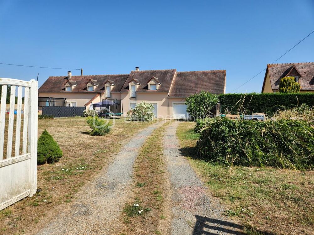 Longère divisée en 3 maisons