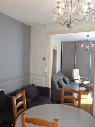  Appartement à louer 2 pièces 46 m²