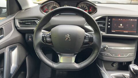 308 II 1.2 PureTech 130 Allure 2020 occasion 92800 Puteaux