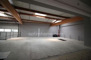  Parking / Garage à vendre 1 pièce 75 m²