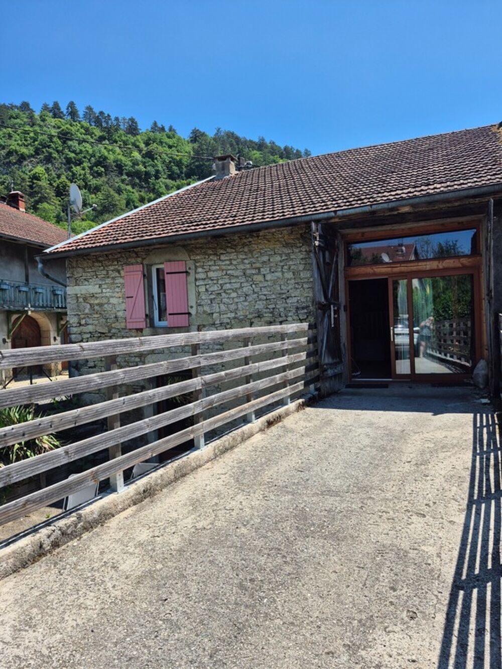 Maison à vendre 6 pièces LECT (39)