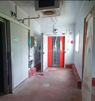  Immeuble � vendre 15 + pi�ces 1200 m�