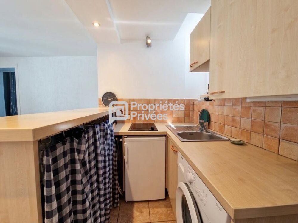 Vente Appartement COUP DE COEUR - Appartement Paris 18ème Montmartre 2 pièces 29.41 m2 Paris 18