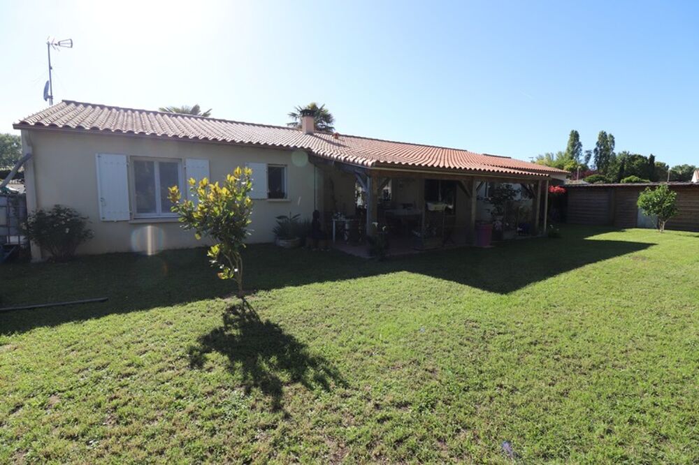 Maison traditionnelle à vendre 7 pièces MATHA (17)