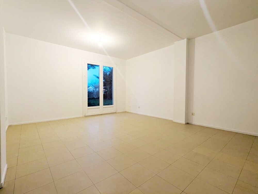 Maison 4 pièces louée  investissement sécurisé  jardin + garage  Aubigné-Racan