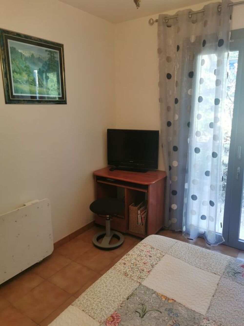 Location Appartement Chambre de 15m2 à louer sur Châteauneuf-le-Rouge Chateauneuf le rouge
