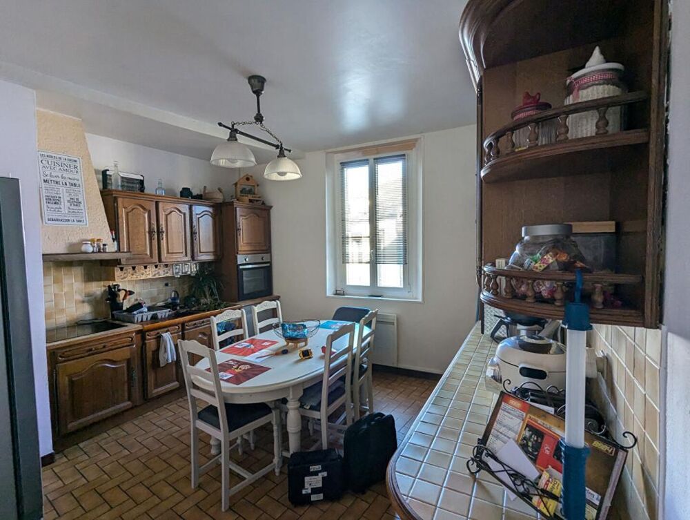 Vente Immeuble Immeuble de rapport: 2 appartements et local commercial La loupe