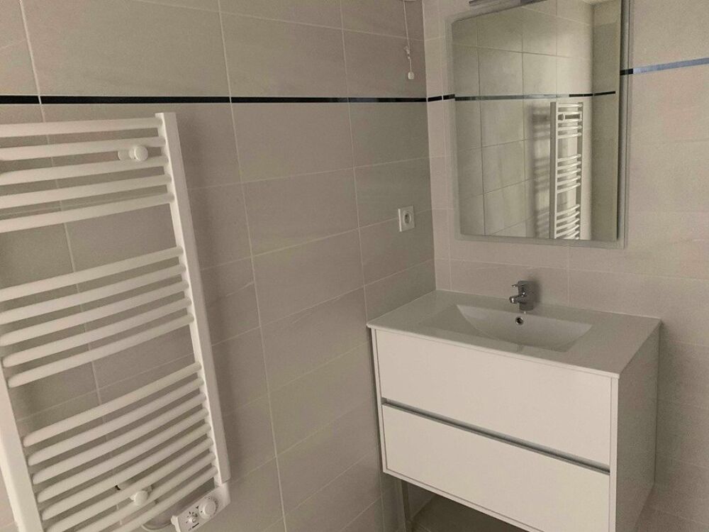 Location Appartement Studio meublé à BEAUSOLEIL avec PISCINE Beausoleil