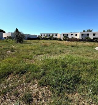 Terrain à vendre 693 m²