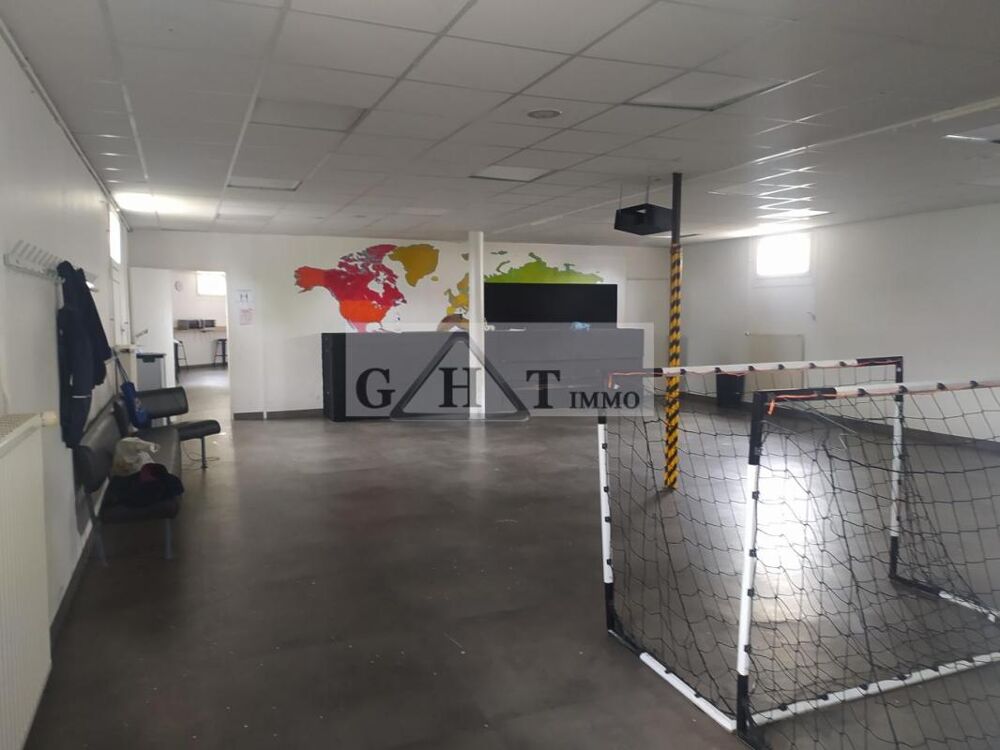   610M² ENTREPOT BUREAUX A VENDRE A CHELLES 